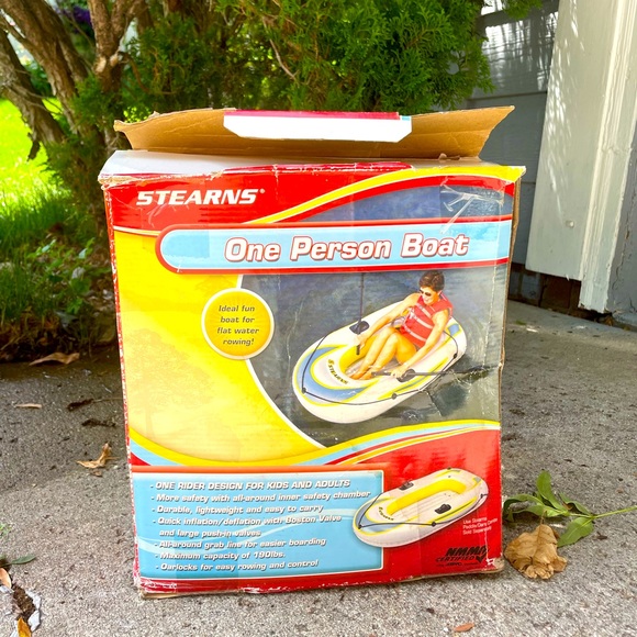 Stearns one person boat - Picture 1 of 5